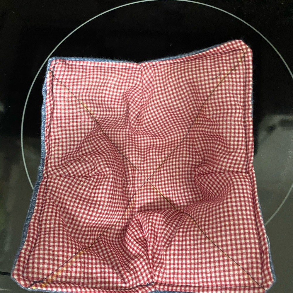 Hot pot bowl holders